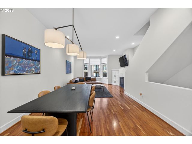 314 2ND St, Lake Oswego, OR 97034