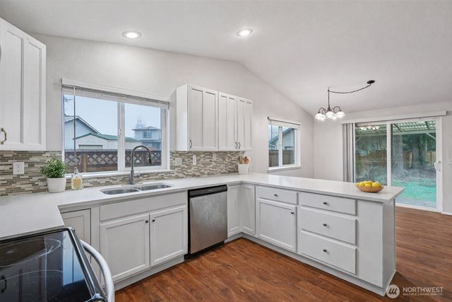 9117 58th Drive NE, Marysville, WA 98270