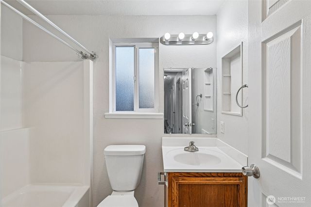 9117 58th Drive NE, Marysville, WA 98270