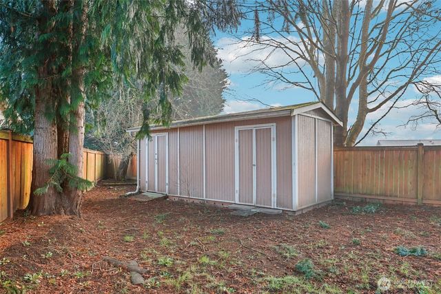 9117 58th Drive NE, Marysville, WA 98270