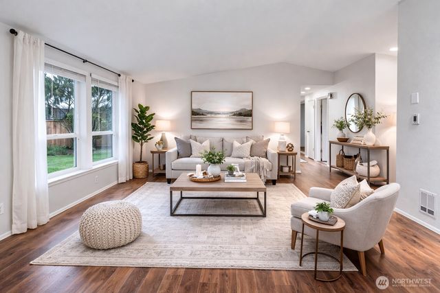 9117 58th Drive NE, Marysville, WA 98270