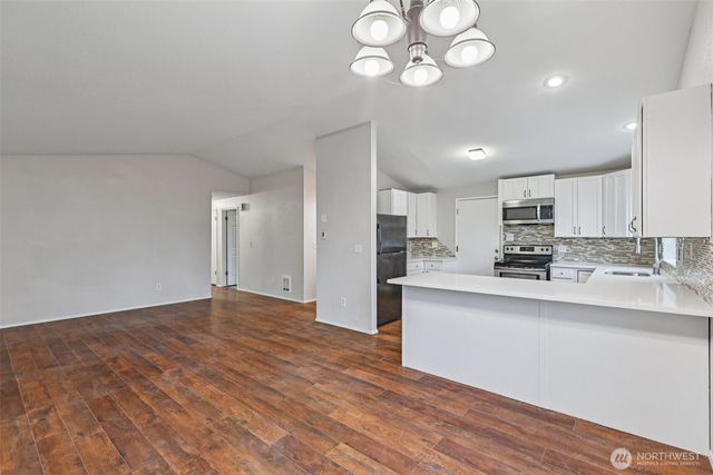 9117 58th Drive NE, Marysville, WA 98270