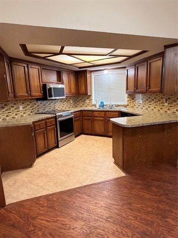 10505 Herbert Drive, Midwest City, OK 73130