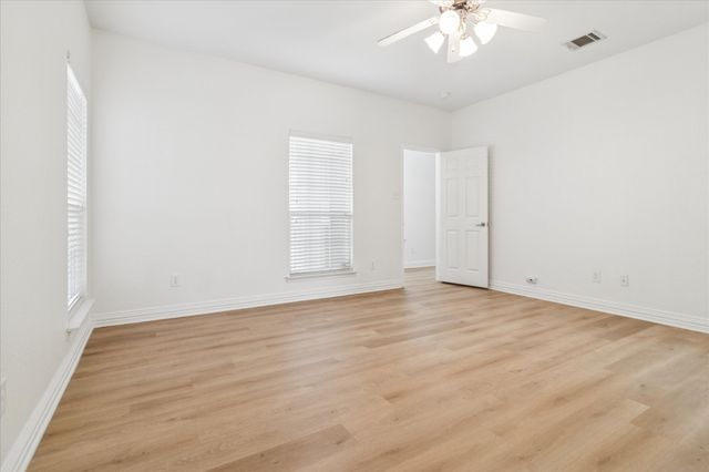 1116 Charleston Lane, Savannah, TX 76227