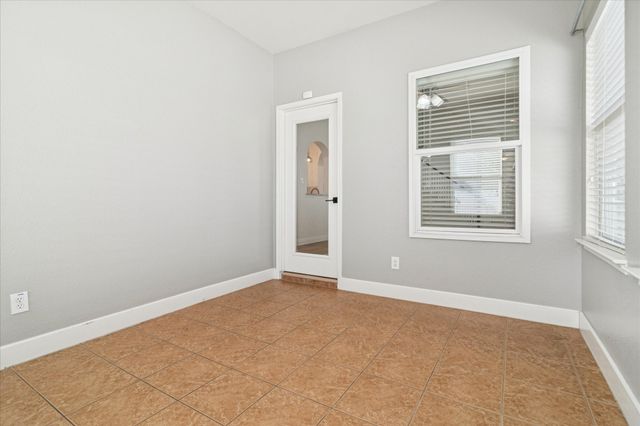 1116 Charleston Lane, Savannah, TX 76227