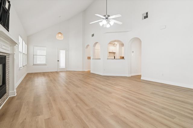 1116 Charleston Lane, Savannah, TX 76227