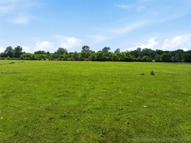 25 W 62 Highway, Morris, OK 74445