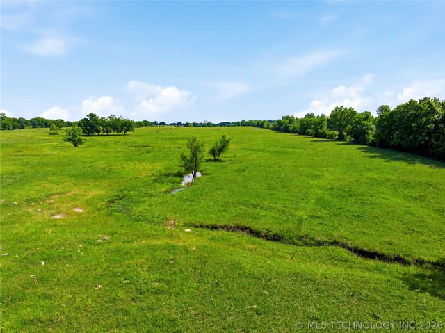 25 W 62 Highway, Morris, OK 74445