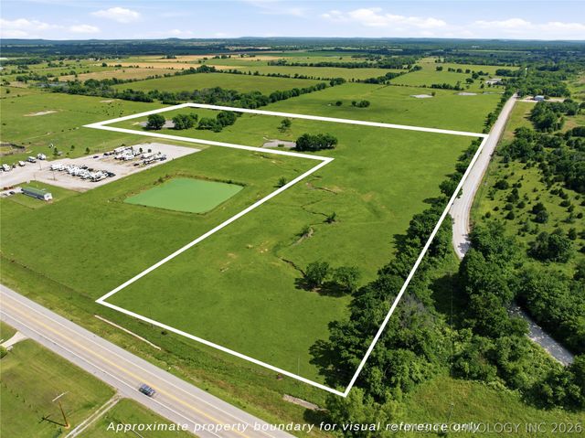 25 W 62 Highway, Morris, OK 74445