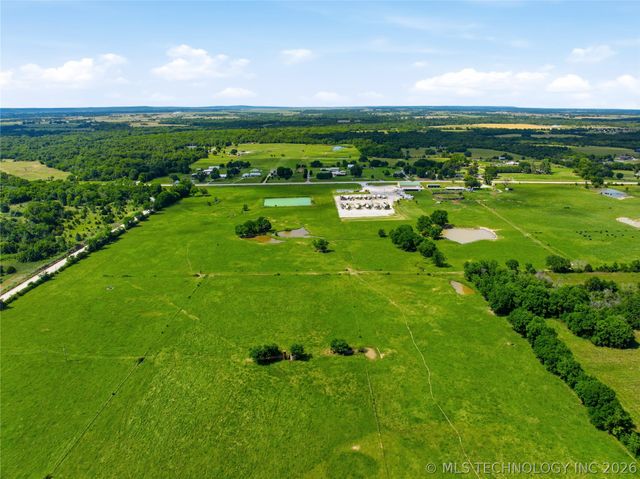25 W 62 Highway, Morris, OK 74445