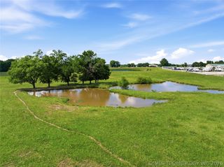 25 W 62 Highway, Morris, OK 74445