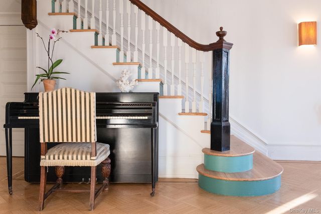 10 Old Route 9, Hyde Park, NY 12580