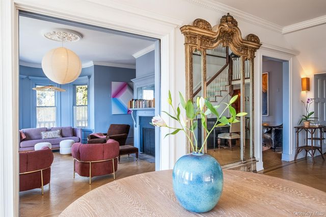 10 Old Route 9, Hyde Park, NY 12580