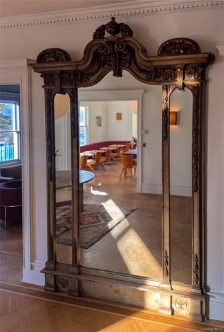 10 Old Route 9, Hyde Park, NY 12580