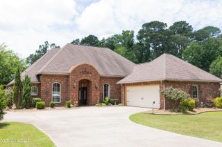 103 Bainbridge Bend, Canton, MS 39046