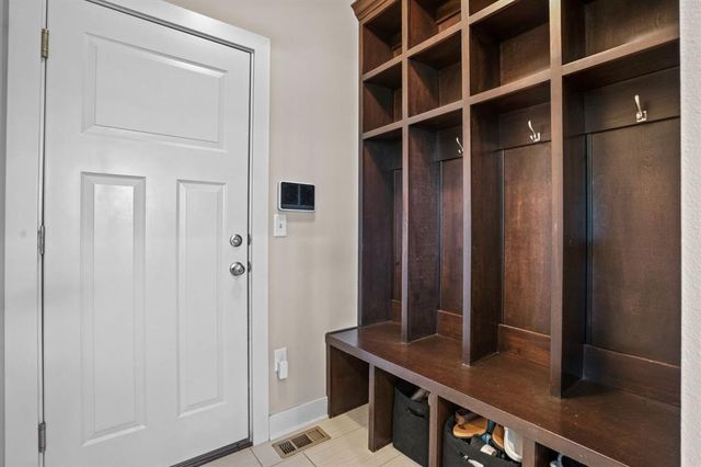 395 NE Fox Run Trail, Waukee, IA 50263