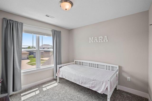 395 NE Fox Run Trail, Waukee, IA 50263