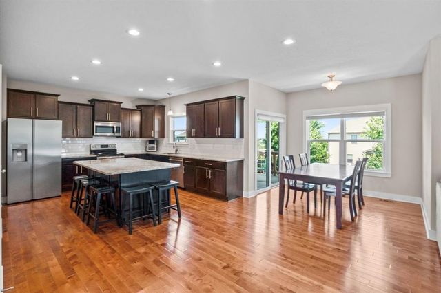 395 NE Fox Run Trail, Waukee, IA 50263