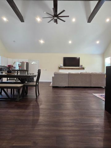 4086 W Commerce Road, Milford, MI 48380