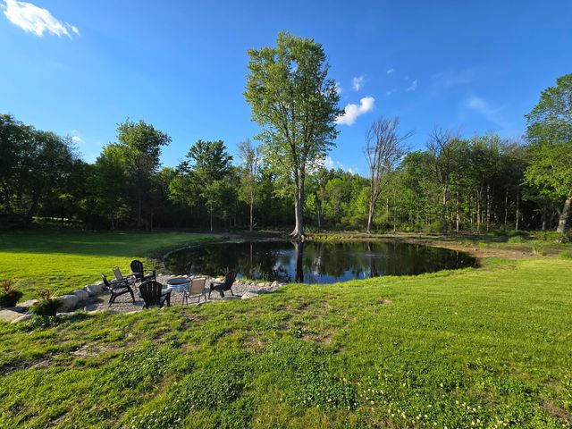 4086 W Commerce Road, Milford, MI 48380