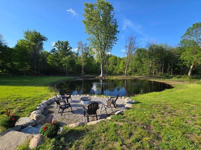 4086 W Commerce Road, Milford, MI 48380