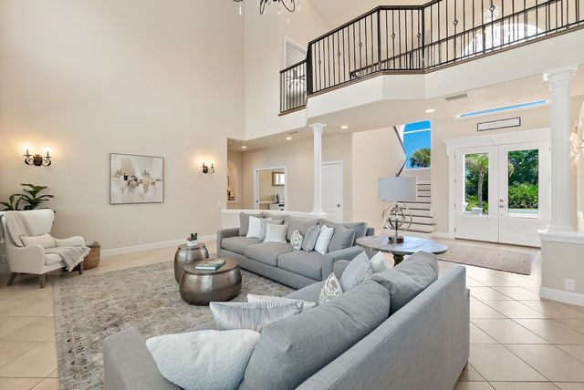 505 Turnberry Ln, St Augustine, FL 32080