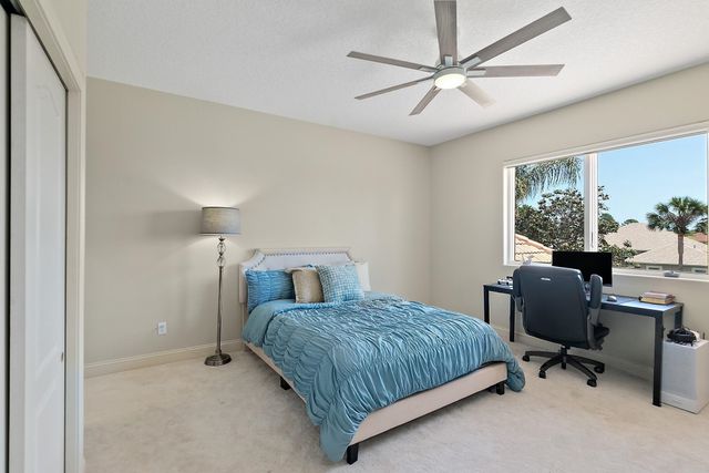505 Turnberry Ln, St Augustine, FL 32080