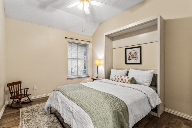 6401 Stone Creek Canyon Court, Fort Worth, TX 76137