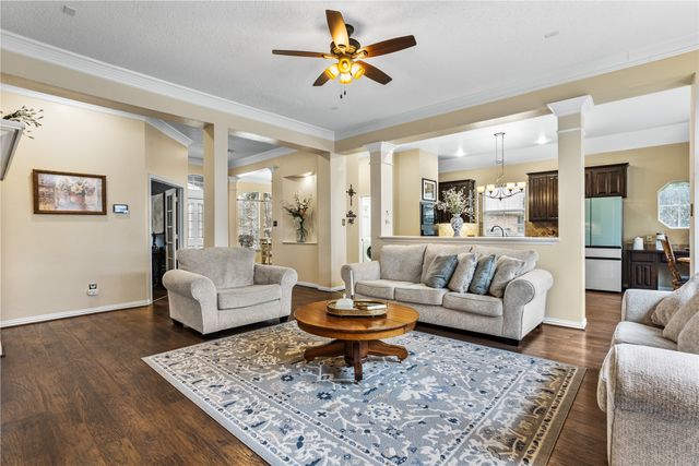 6401 Stone Creek Canyon Court, Fort Worth, TX 76137