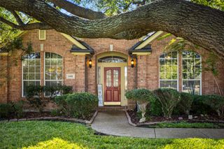 6401 Stone Creek Canyon Court, Fort Worth, TX 76137