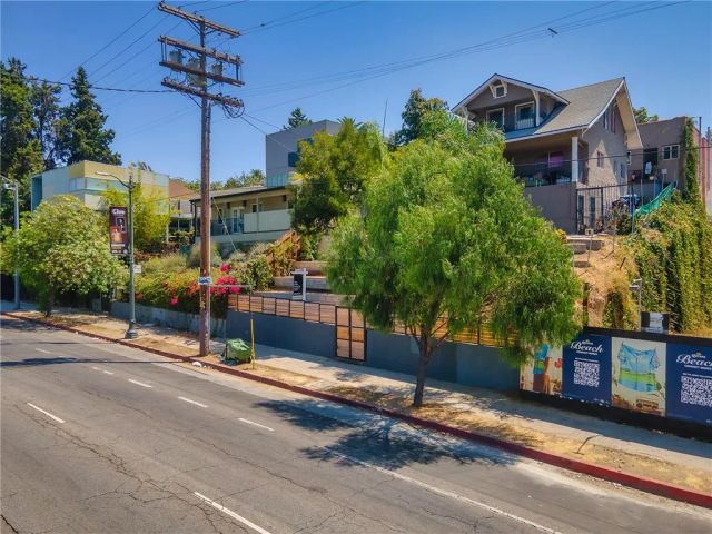 1492 W Sunset, Los Angeles, CA 90026