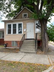 15 E 126th Street, Chicago, IL 60628