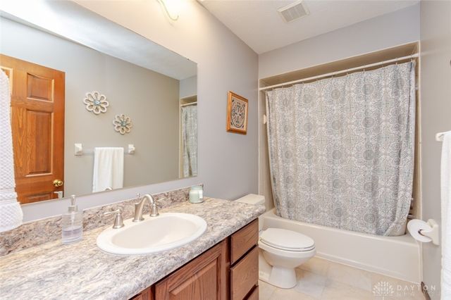 7128 Hartcrest Lane 130, Dayton, OH 45459