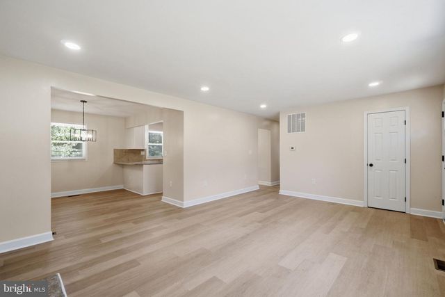 5314 WENDY RD, Sykesville, MD 21784