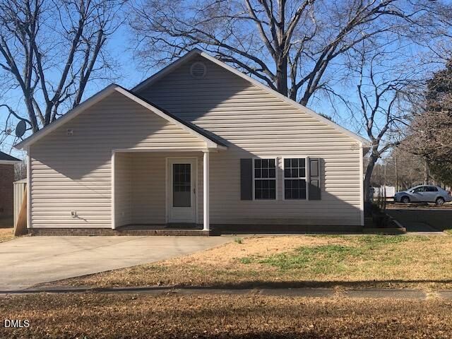 601 W Anderson Street, Selma, NC 27576