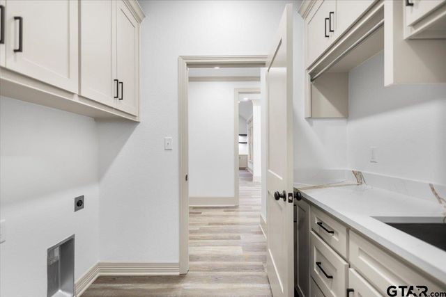 19461 Cedarpark Pl, Lindale, TX 75771