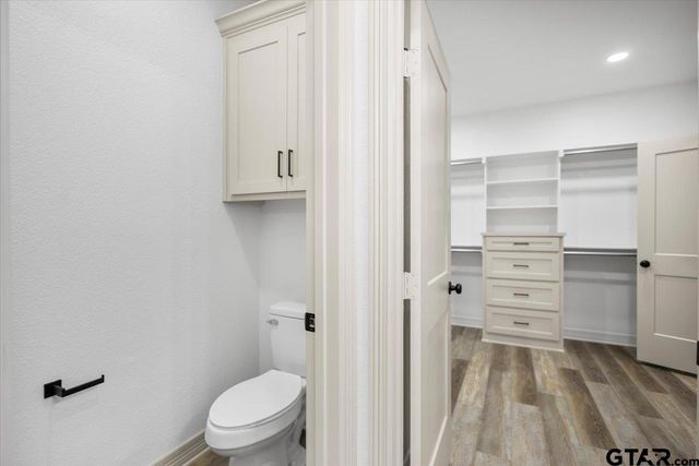 19461 Cedarpark Pl, Lindale, TX 75771