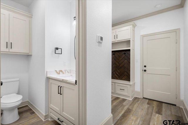 19461 Cedarpark Pl, Lindale, TX 75771