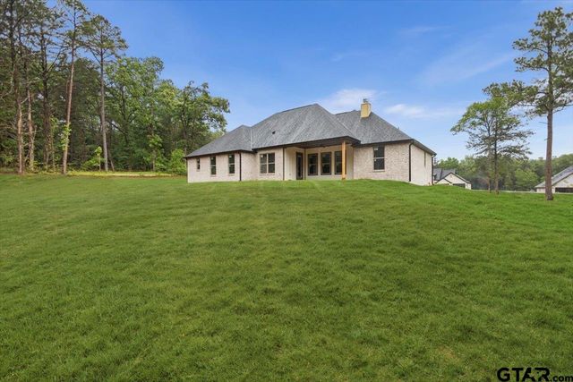 19461 Cedarpark Pl, Lindale, TX 75771