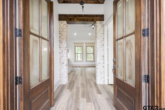 19461 Cedarpark Pl, Lindale, TX 75771