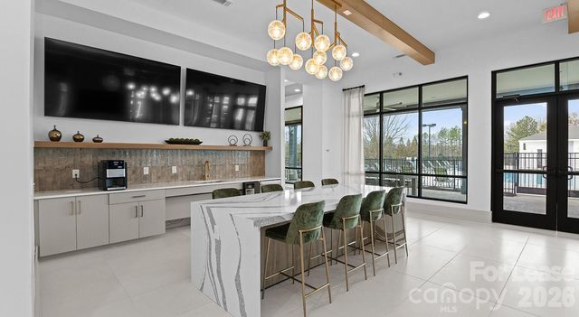 2546 Perimeter Pointe Parkway 2B, Charlotte, NC 28217