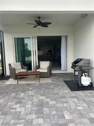 9195 Cayman DR, Naples, FL 34114