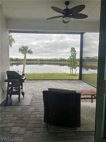 9195 Cayman DR, Naples, FL 34114