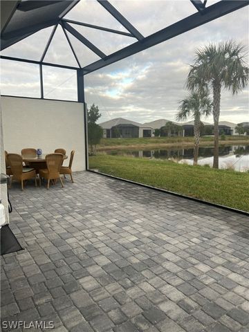 9195 Cayman DR, Naples, FL 34114