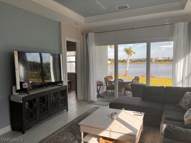 9195 Cayman DR, Naples, FL 34114