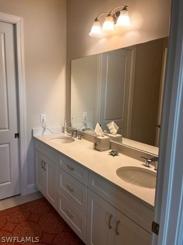 9195 Cayman DR, Naples, FL 34114