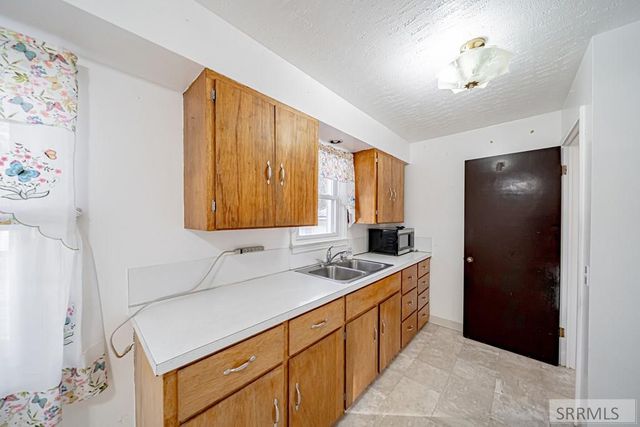 161 E Elm Street, Shelley, ID 83274