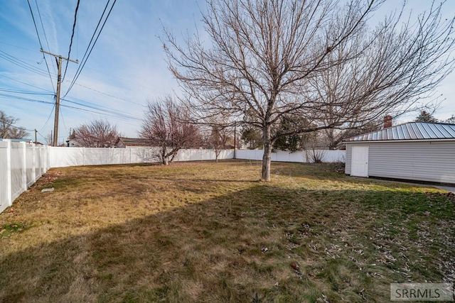 161 E Elm Street, Shelley, ID 83274