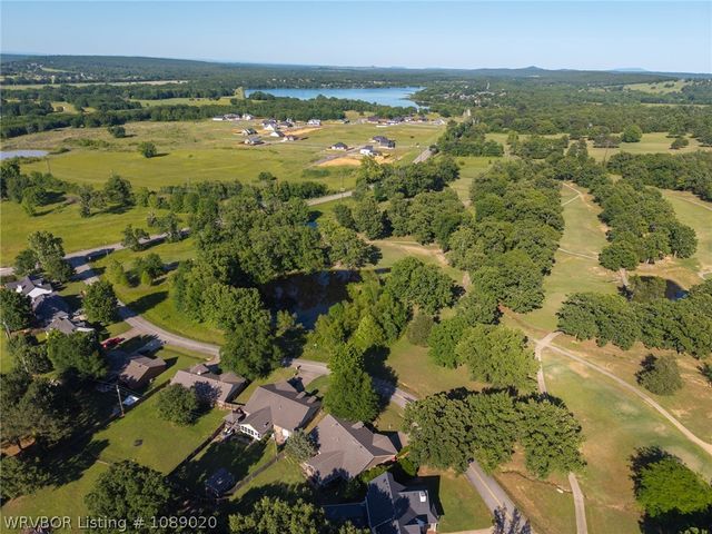 860 Country Club Drive, Greenwood, AR 72936