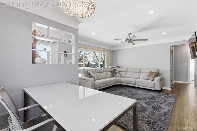 9290 Allen Road, Allen Park, MI 48101